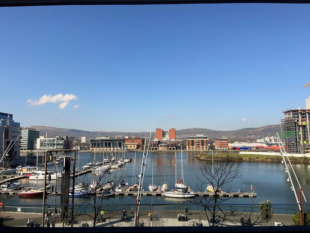 Titanic Quarter, Marina View Modern 2 Bedroom Belfast